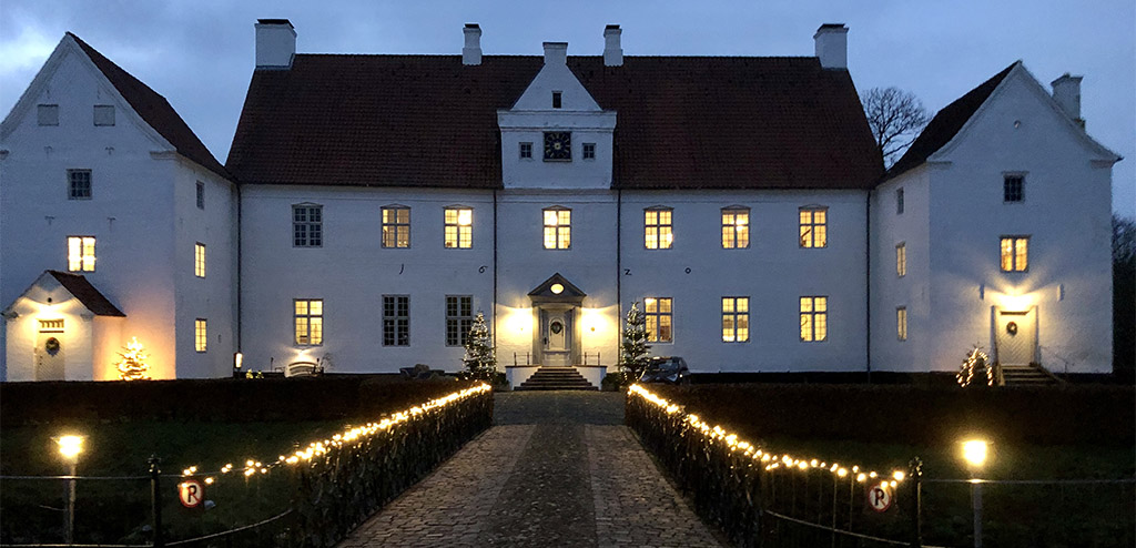 Sønderskov med lys